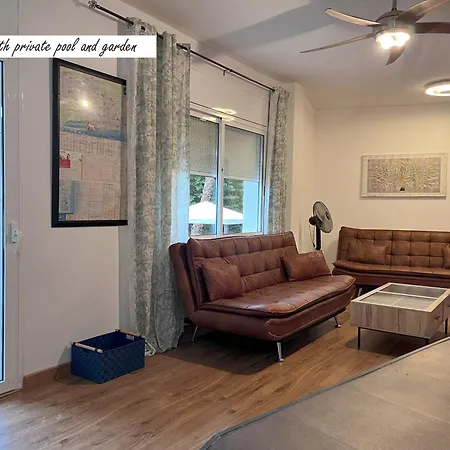 Oasis Costa Brava Βίλα