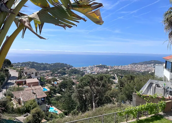 Oasis Costa Brava * יורט דה מאר